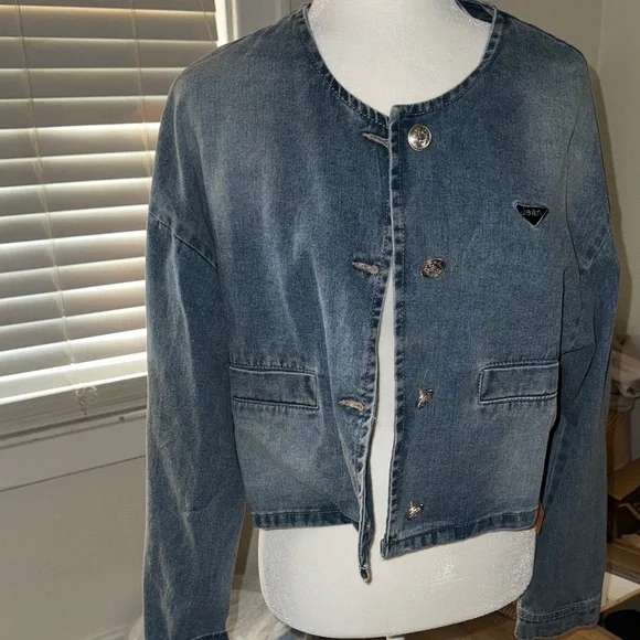 Women's Blue Denim Jacket - Picture 2 of 2